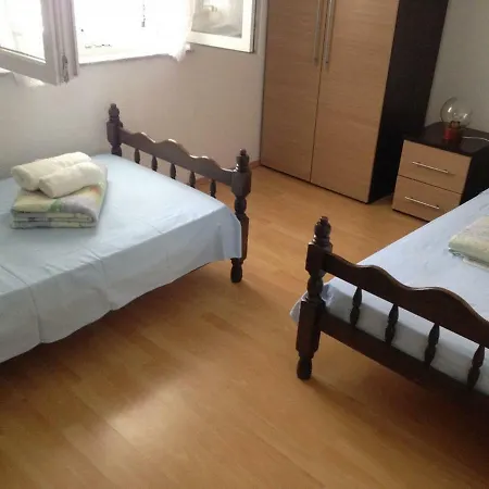 Apartment Mare - With Large Terrace Dobropoljana