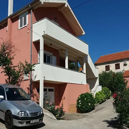 Mare - With Large Terrace Apartment Dobropoljana