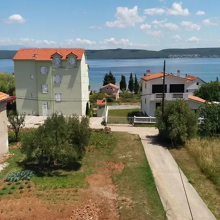 Mare - With Large Terrace